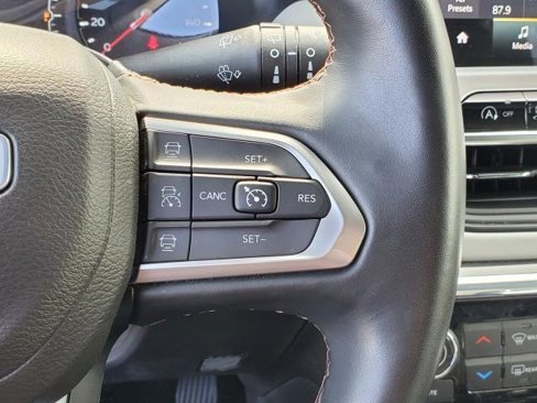 Used 2022 Jeep Compass Limited image 13
