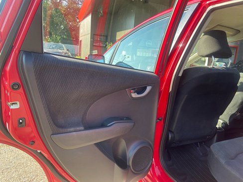 Used 2013 Honda Fit Sport image 7