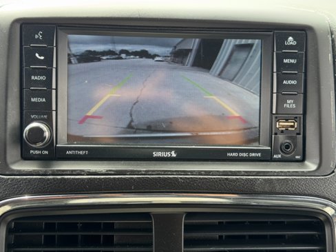 Used 2019 Dodge Grand Caravan SXT image 25