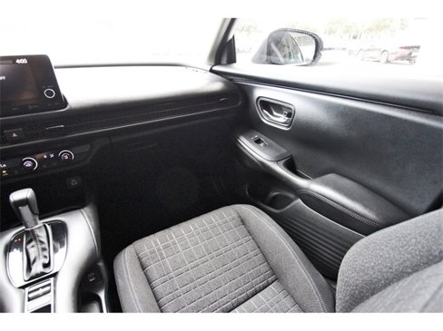 Used 2024 Honda HR-V LX image 9
