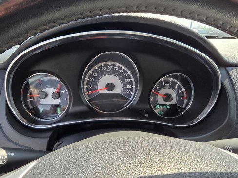 Used 2014 Chrysler 200 Touring image 14
