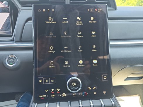 Used 2025 GMC Terrain Elevation image 24
