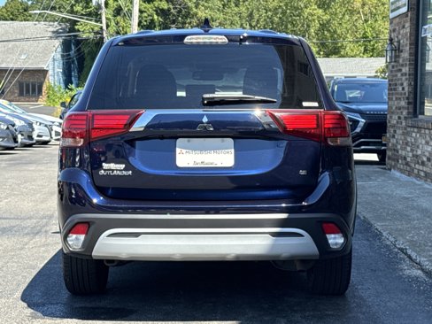 Used 2020 Mitsubishi Outlander SE image 4