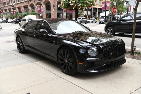 New 2026 Bentley Flying Spur Azure image 3