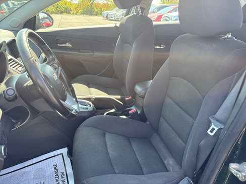 Used 2014 Chevrolet Cruze LT w/ Technology Package image 11