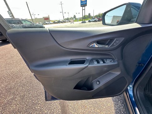 Used 2019 Chevrolet Equinox LT image 12