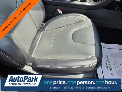 Used 2020 Ford Fusion Titanium image 39