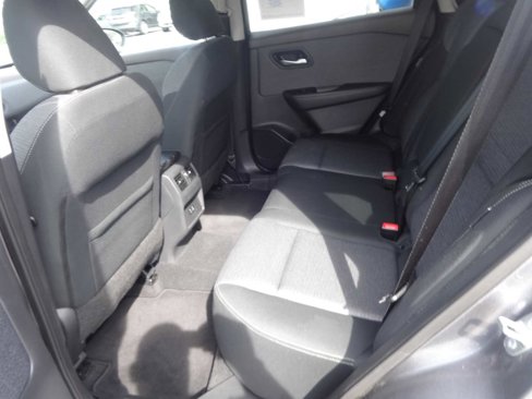 Used 2021 Nissan Rogue SV image 10