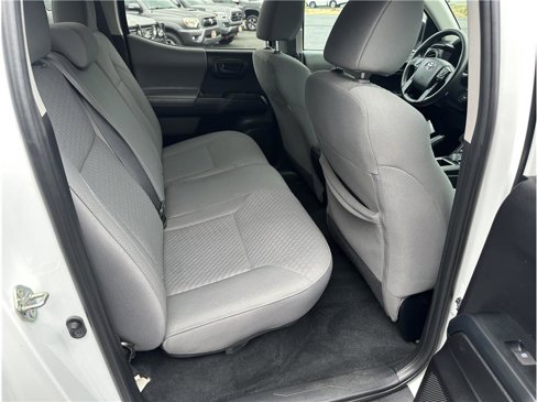 Used 2020 Toyota Tacoma SR image 23