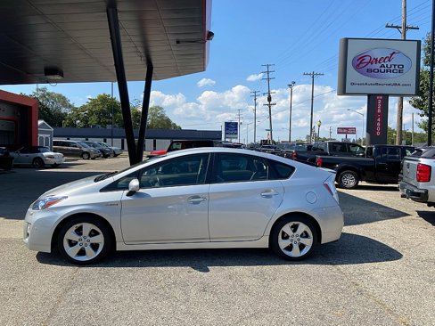 Used 2010 Toyota Prius Five image 1