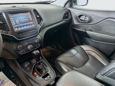 Used 2023 Jeep Cherokee Altitude Lux image 22