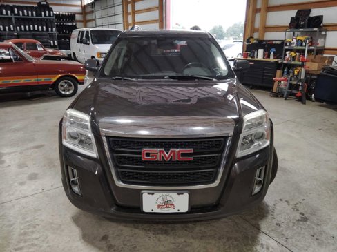 Used 2015 GMC Terrain SLE image 2
