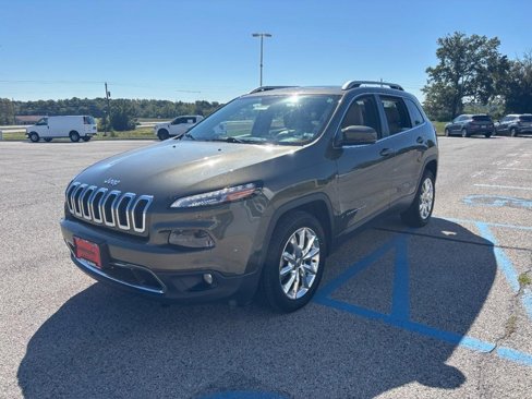 Used 2015 Jeep Cherokee Limited image 11