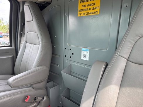 Used 2018 Chevrolet Express 2500 w/ Driver Convenience Package image 6