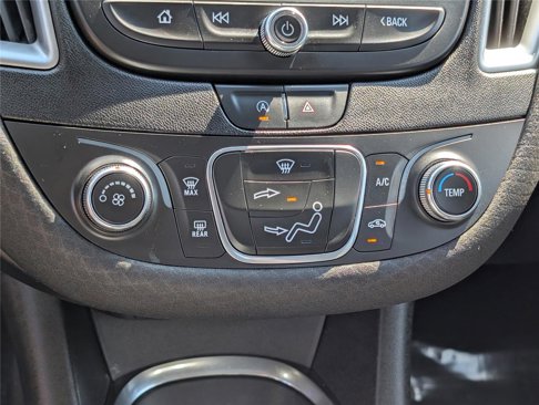 Used 2020 Chevrolet Malibu LS w/ Driver Confidence Package II image 24