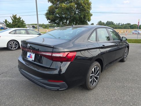 New 2025 Volkswagen Jetta S image 4
