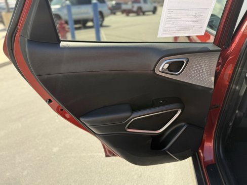 Used 2024 Kia Soul LX w/ Option Group 015 image 16