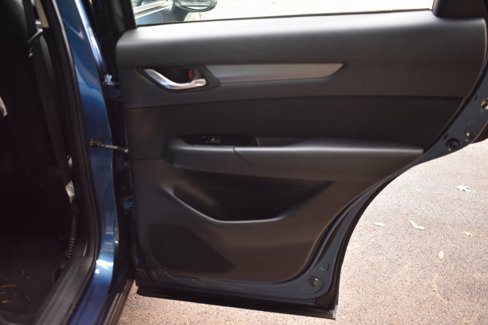 Used 2018 MAZDA CX-5 Sport image 18