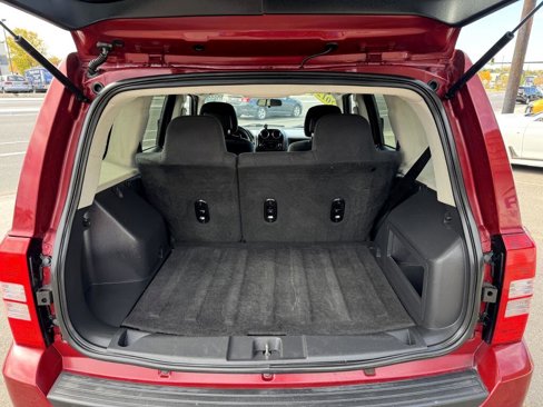 Used 2012 Jeep Patriot Latitude image 25