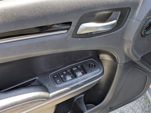 Used 2018 Chrysler 300 S w/ 300S Premium Group image 11