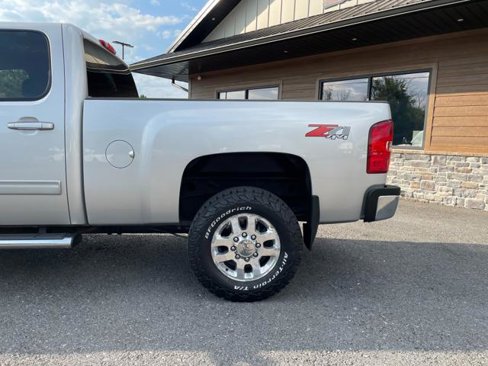 Used 2011 Chevrolet Silverado 2500 LTZ w/ Snow Plow Prep Package image 4