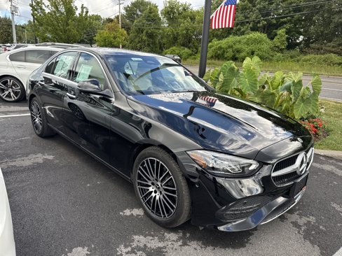 Used 2025 Mercedes-Benz C 300 4MATIC Sedan image 2