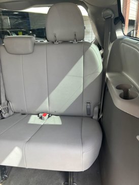 Used 2018 Toyota Sienna XLE image 33