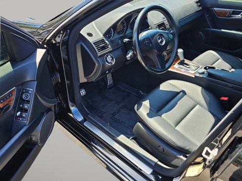 Used 2010 Mercedes-Benz C 300 4MATIC Sedan image 22