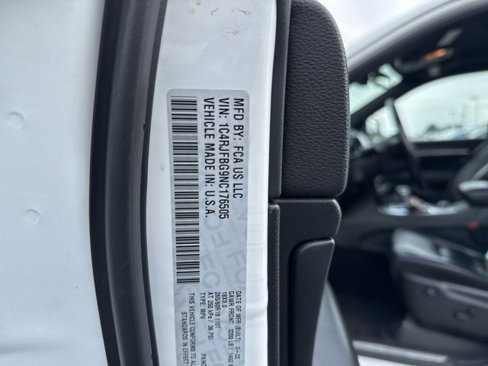 Certified 2022 Jeep Grand Cherokee Limited image 8