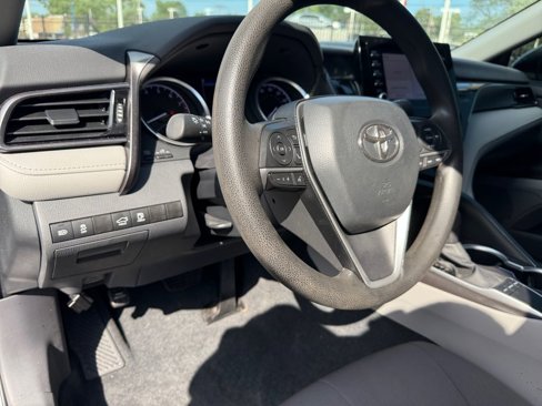 Used 2024 Toyota Camry LE w/ Convenience Package image 25