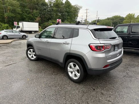 Used 2018 Jeep Compass Latitude w/ Popular Equipment Group image 4