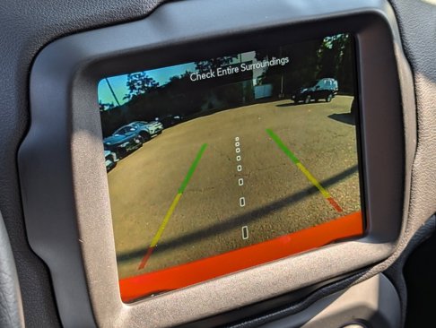 Used 2022 Jeep Renegade Latitude w/ Sun/Sound Group image 20