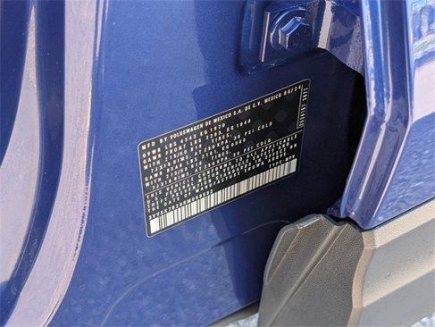 Certified 2024 Volkswagen Taos SE image 17