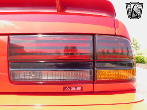 Used 1992 Pontiac Sunbird SE image 13