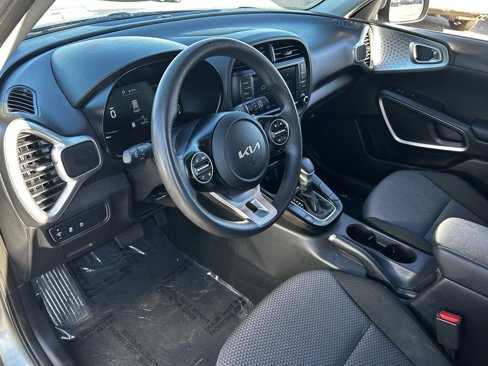 Used 2023 Kia Soul LX w/ Option Group 015 image 17