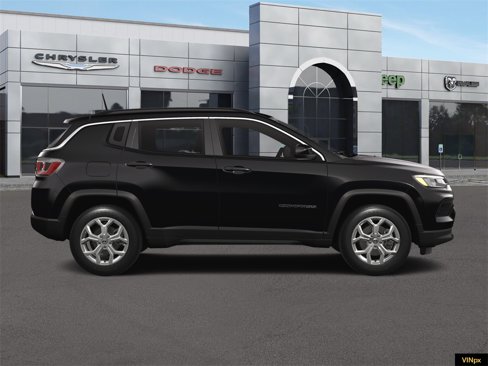 New 2025 Jeep Compass Latitude image 29