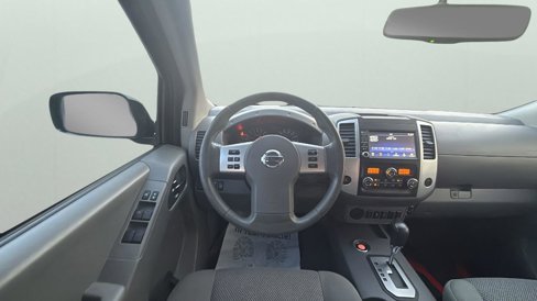 Used 2020 Nissan Frontier SV w/ Midnight Edition Floor Mats image 13