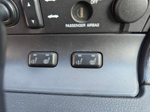 Used 2003 Ford Thunderbird image 25