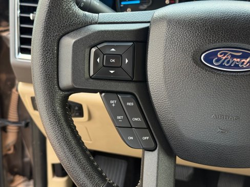 Used 2015 Ford F150 XLT w/ Equipment Group 302A Luxury image 16