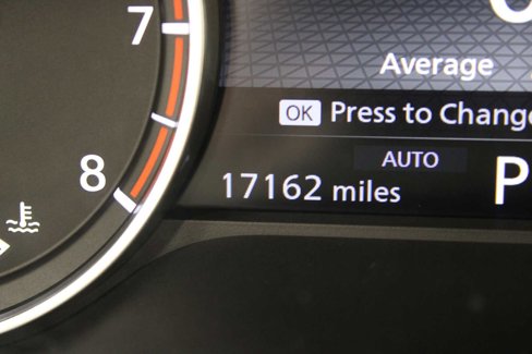 Used 2024 Nissan Rogue SV image 34
