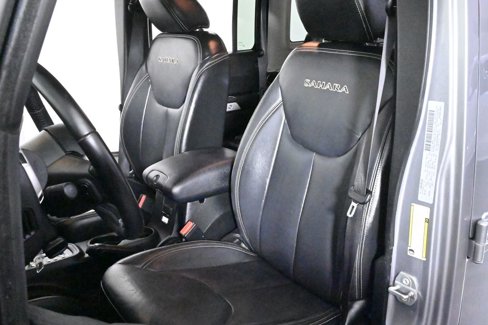 Used 2017 Jeep Wrangler Unlimited Sahara w/ Dual Top Group image 18