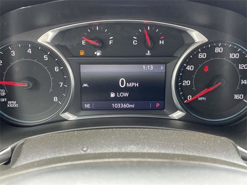 Used 2021 Chevrolet Equinox Premier w/ Redline Edition image 19