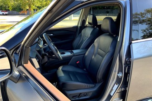 Used 2023 Nissan Rogue SL w/ SL Premium Package image 25
