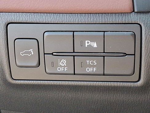 Used 2018 MAZDA CX-9 Signature image 28
