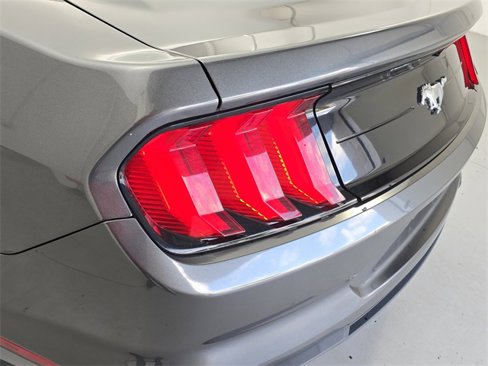 Used 2020 Ford Mustang Coupe image 31