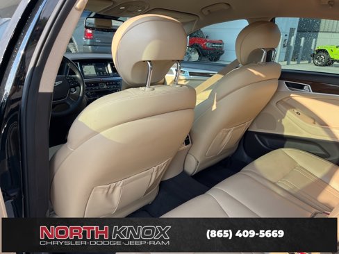 Used 2016 Hyundai Genesis 3.8 image 9