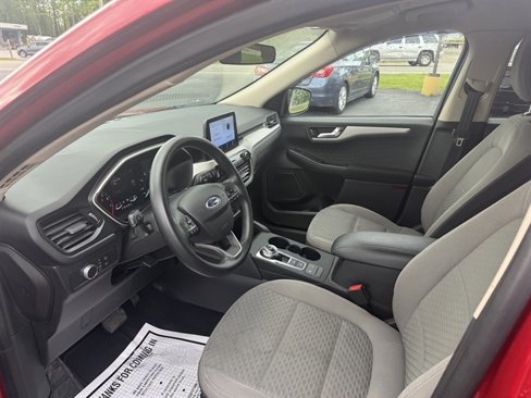 Used 2020 Ford Escape SE image 7