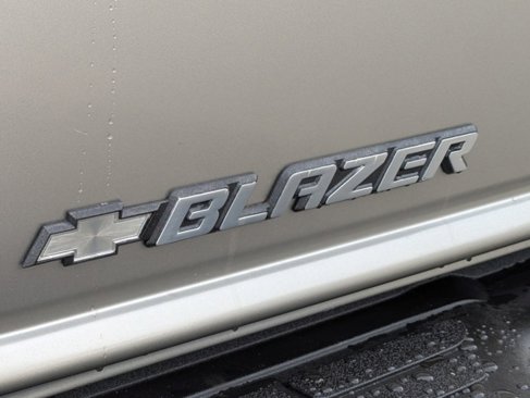 Used 2003 Chevrolet Blazer LS w/ Preferred Equipment Group image 25