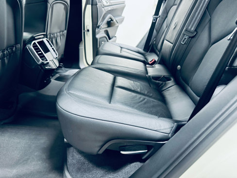 Used 2011 Porsche Cayenne image 33