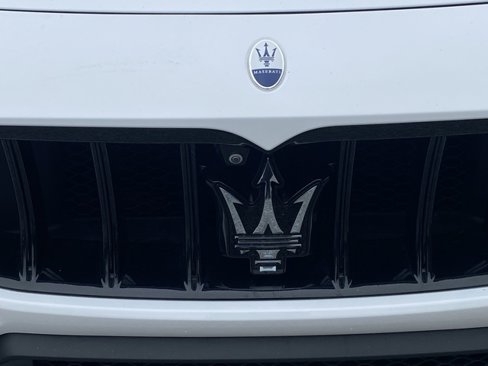 Used 2023 Maserati Grecale Modena image 11